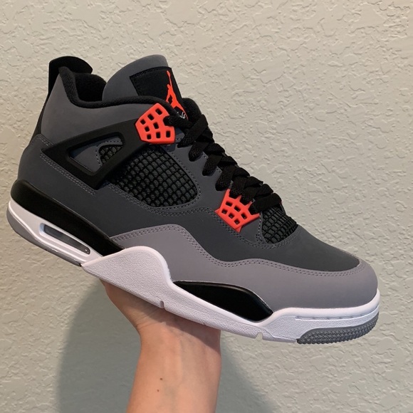 Nike Other - NIKE AIR JORDAN 4 RETRO SNEAKERS